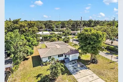 2648  Cleveland St, Unit #1, Hollywood, FL 33020 - Photo 1