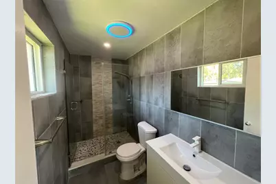 2648  Cleveland St, Unit #2, Hollywood, FL 33020 - Photo 18