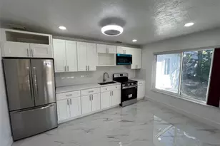 2648 Cleveland St, Hollywood, FL 33020 - Photo 8