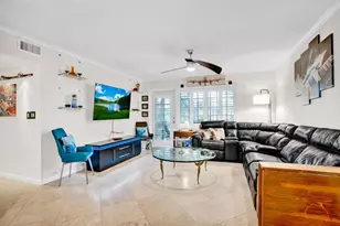 351 NE 19th Pl, Wilton Manors, FL 33305 - Photo 12