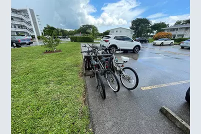 139  Oakridge J, Unit #139, Deerfield Beach, FL 33442 - Photo 4