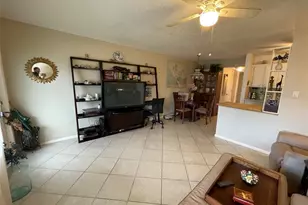 139 Oakridge J, Deerfield Beach, FL 33442 - Photo 8