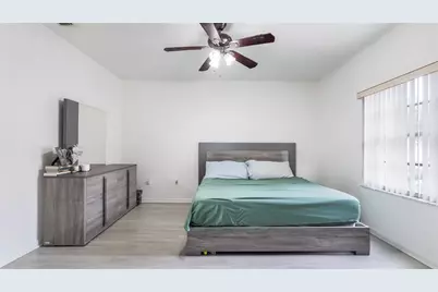 7479 NW 17th Drive, Pembroke Pines, FL 33024 - Photo 24