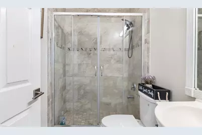 7479 NW 17th Drive, Pembroke Pines, FL 33024 - Photo 12