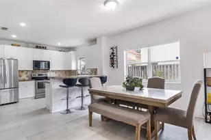 7479 NW 17th Dr, Pembroke Pines, FL 33024 - Photo 14