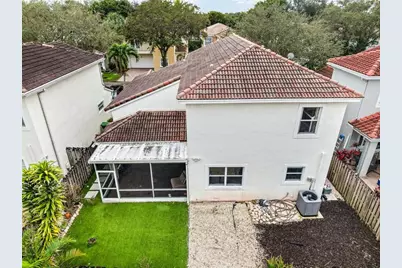 7479 NW 17th Drive, Pembroke Pines, FL 33024 - Photo 4