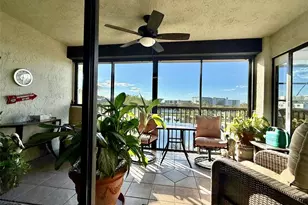 2112 S Cypress Bend Dr, Pompano Beach, FL 33069 - Photo 10