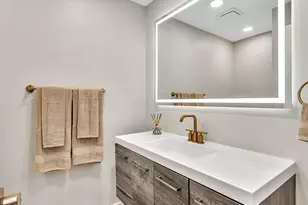 1381 NW 99th Ave, Pembroke Pines, FL 33024 - Photo 42