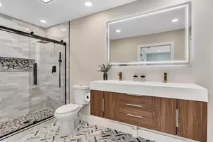 1381 NW 99th Ave, Pembroke Pines, FL 33024 - Photo 56