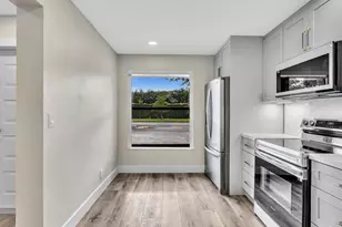 1381 NW 99th Ave, Pembroke Pines, FL 33024 - Photo 12