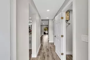 1381 NW 99th Ave, Pembroke Pines, FL 33024 - Photo 8