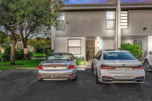 1381 NW 99th Ave, Pembroke Pines, FL 33024 - Photo 94