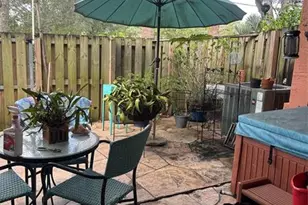1210 NW 100th Ave, Pembroke Pines, FL 33024 - Photo 10
