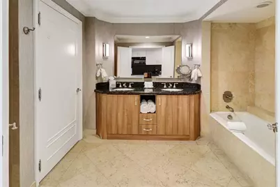 601 N Ft Lauderdale Bch Blvd, Unit #906, Fort Lauderdale, FL 33304 - Photo 8