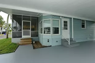 3389 Lake Overlook Pl, Lake Worth, FL 33462 - Photo 4