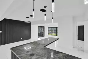 5840 SW 14th St, Plantation, FL 33317 - Photo 10