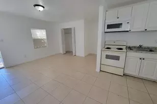 1853 NW 5th St, Miami, FL 33125 - Photo 6