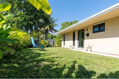 813 NW 12th Ave, Dania Beach, FL 33004 - Photo 8