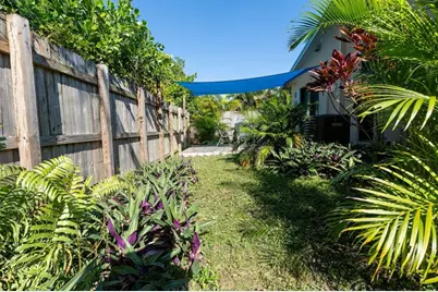 813 NW 12th Ave, Dania Beach, FL 33004 - Photo 28