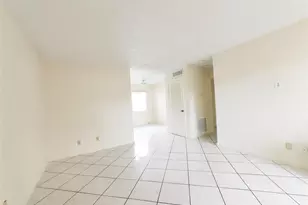 5870 NW 16th Pl, Sunrise, FL 33313 - Photo 4