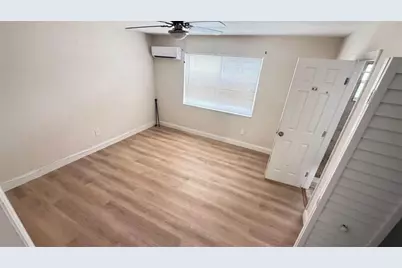 800  Moffett St, Unit #4, Hallandale Beach, FL 33009 - Photo 4