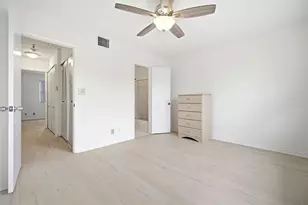 2683 NE 15th St, Pompano Beach, FL 33062 - Photo 14