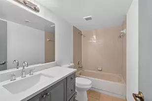 117 Lake Emerald Dr, Oakland Park, FL 33309 - Photo 22