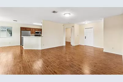 8466 NW 40th St, Coral Springs, FL 33065 - Photo 6