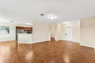 8466 NW 40th St, Coral Springs, FL 33065 - Photo 6