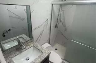 824 N Rainbow Dr, Hollywood, FL 33021 - Photo 6