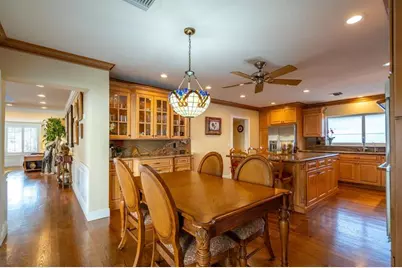 2317 NE 28th Ct, Lighthouse Point, FL 33064 - Photo 20