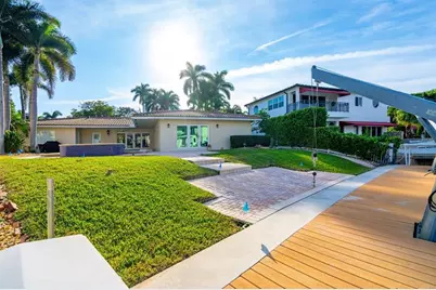 2317 NE 28th Ct, Lighthouse Point, FL 33064 - Photo 44