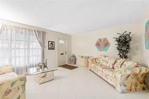 5702 NW 47th Ln, Tamarac, FL 33319 - Photo 16