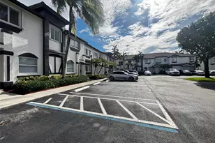 2304 SE 23rd Ave, Homestead, FL 33035 - Photo 4