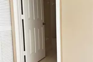 2304 SE 23rd Ave, Homestead, FL 33035 - Photo 12