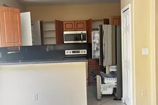 2304 SE 23rd Ave, Homestead, FL 33035 - Photo 6