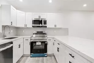 2314 Johnson St Unit, Hollywood, FL 33020 - Photo 2