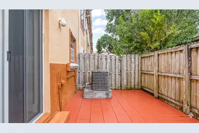 2314  Johnson St, Unit #20C, Hollywood, FL 33020 - Photo 12