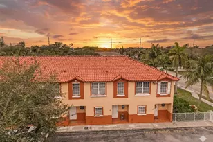 2314 Johnson St Unit, Hollywood, FL 33020 - Photo 1