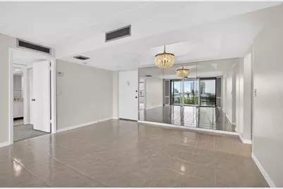 1500  Presidential Way, Unit #805, West Palm Beach, FL 33401 - Photo 8