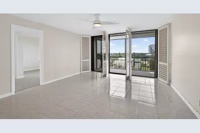 1500  Presidential Way, Unit #805, West Palm Beach, FL 33401 - Photo 10