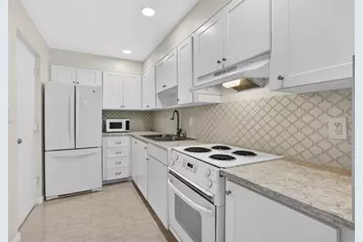 1500  Presidential Way, Unit #805, West Palm Beach, FL 33401 - Photo 16