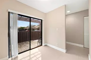 8354 NW 37th St, Sunrise, FL 33351 - Photo 12