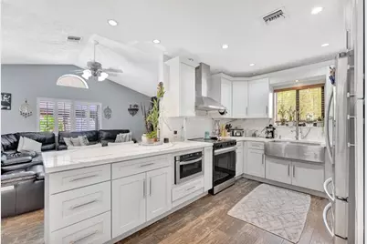 1221 SW 59th Ave, Plantation, FL 33317 - Photo 6