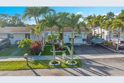 1933 SW 67th Ave, North Lauderdale, FL 33068 - Photo 26