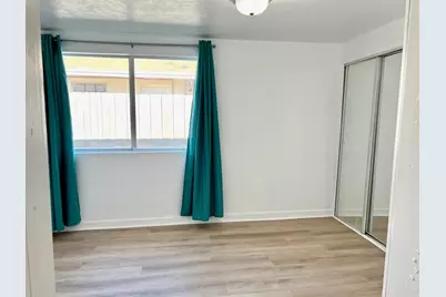 801 NE 36th St, Oakland Park, FL 33334 - Photo 18