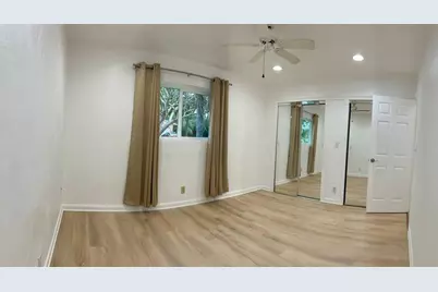 801 NE 36th St, Oakland Park, FL 33334 - Photo 2