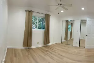 801 NE 36th St, Oakland Park, FL 33334 - Photo 2