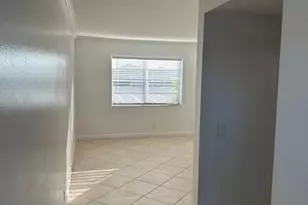 8 SE 19th Ave, Pompano Beach, FL 33060 - Photo 4