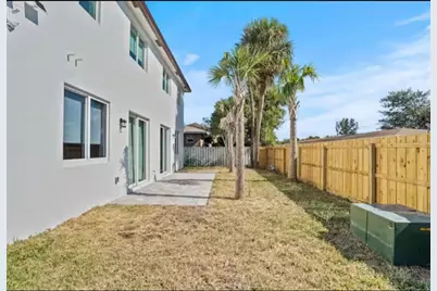 1547 W 26th Ct, Riviera Beach, FL 33404 - Photo 18
